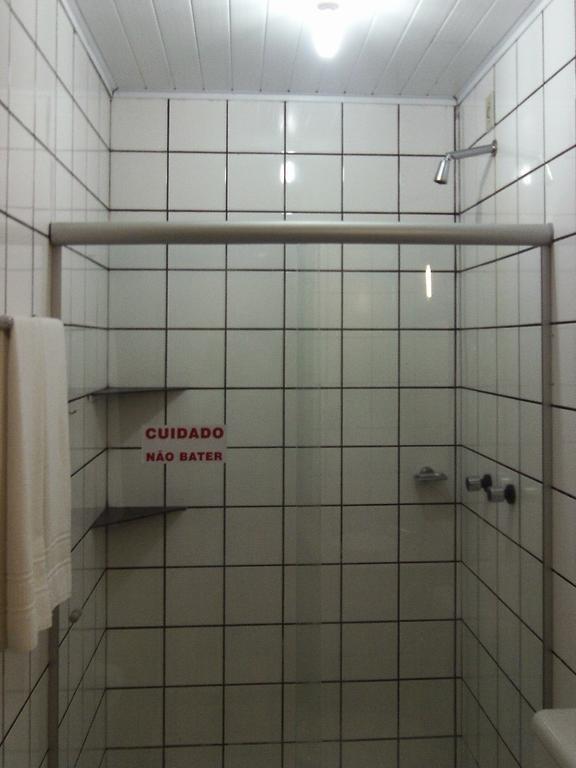 Quarto Quádruplo com Vista para a Piscina